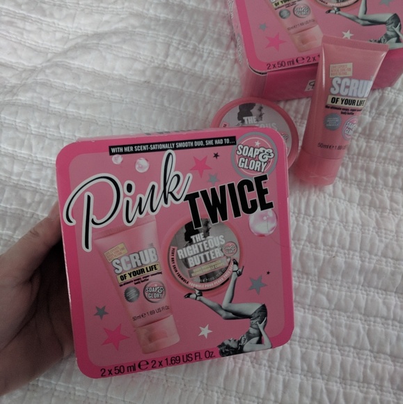 Soap and glory pink twice set - Picture 2 of 4